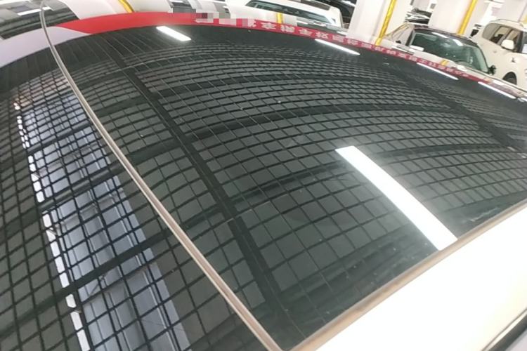 Used Tesla Model Y 2022 Rear-Wheel-Drive Version Roof