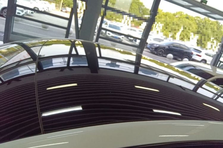 Used Tesla Model Y 2022 Rear-Wheel-Drive Version Roof