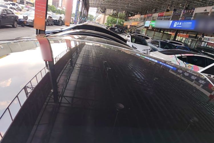Used Tesla Model Y 2022 Rear-Wheel-Drive Version Roof