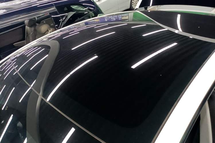 Used Tesla Model Y 2022 Rear-Wheel-Drive Version Roof