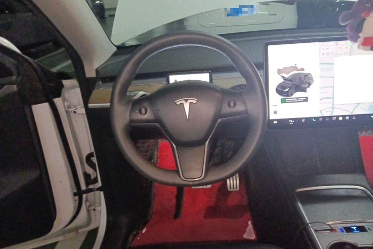 Used Tesla Model Y 2022 Performance High-Performance All-Wheel-Drive Version Steering Wheel
