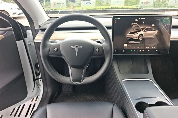 Used Tesla Model Y 2022 Revised Version Long-Range All-Wheel Drive Steering Wheel