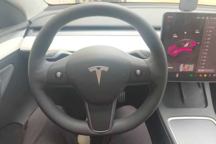 Used Tesla Model Y 2022 Performance High-Performance All-Wheel-Drive Version Steering Wheel