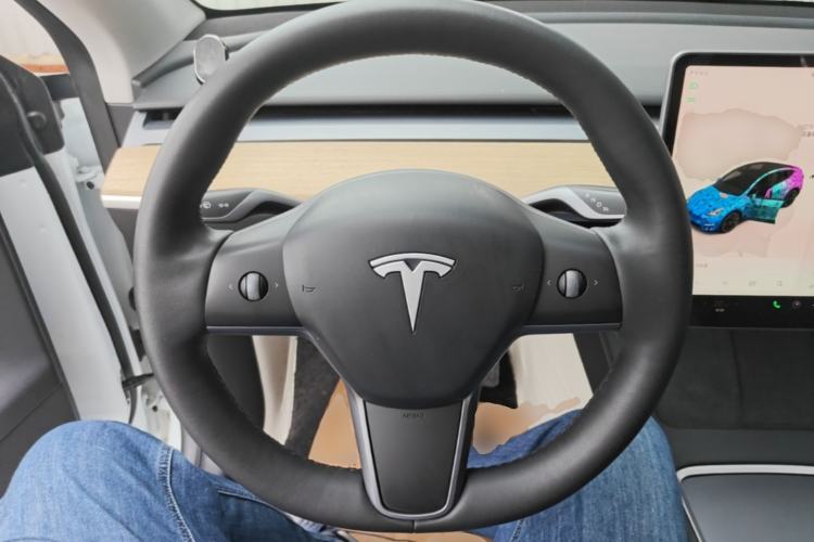 Used Tesla Model Y 2022 Revised Version Long-Range All-Wheel Drive Steering Wheel