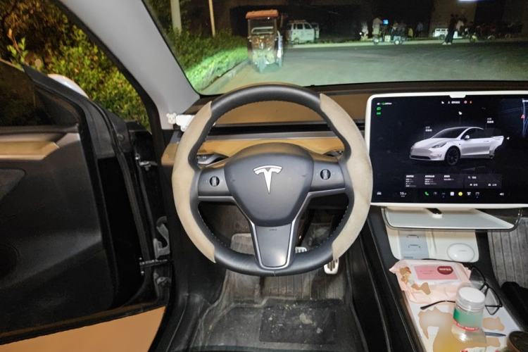 Used Tesla Model Y 2022 Revised Version Long-Range All-Wheel Drive Steering Wheel