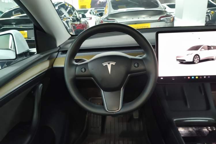 Used Tesla Model Y 2022 Revised Version Rear-Wheel Drive Steering Wheel