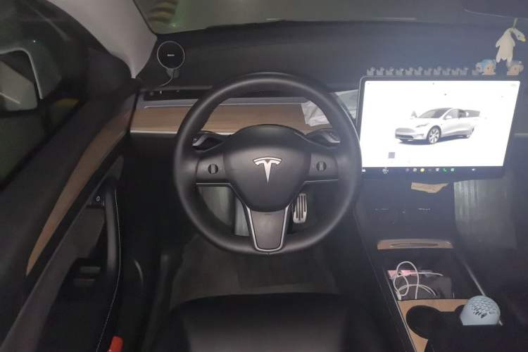Used Tesla Model Y 2022 Rear-Wheel-Drive Version Steering Wheel