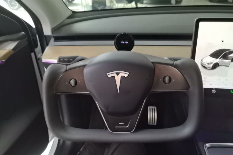 Used Tesla Model Y 2022 Performance High-Performance All-Wheel-Drive Version Steering Wheel