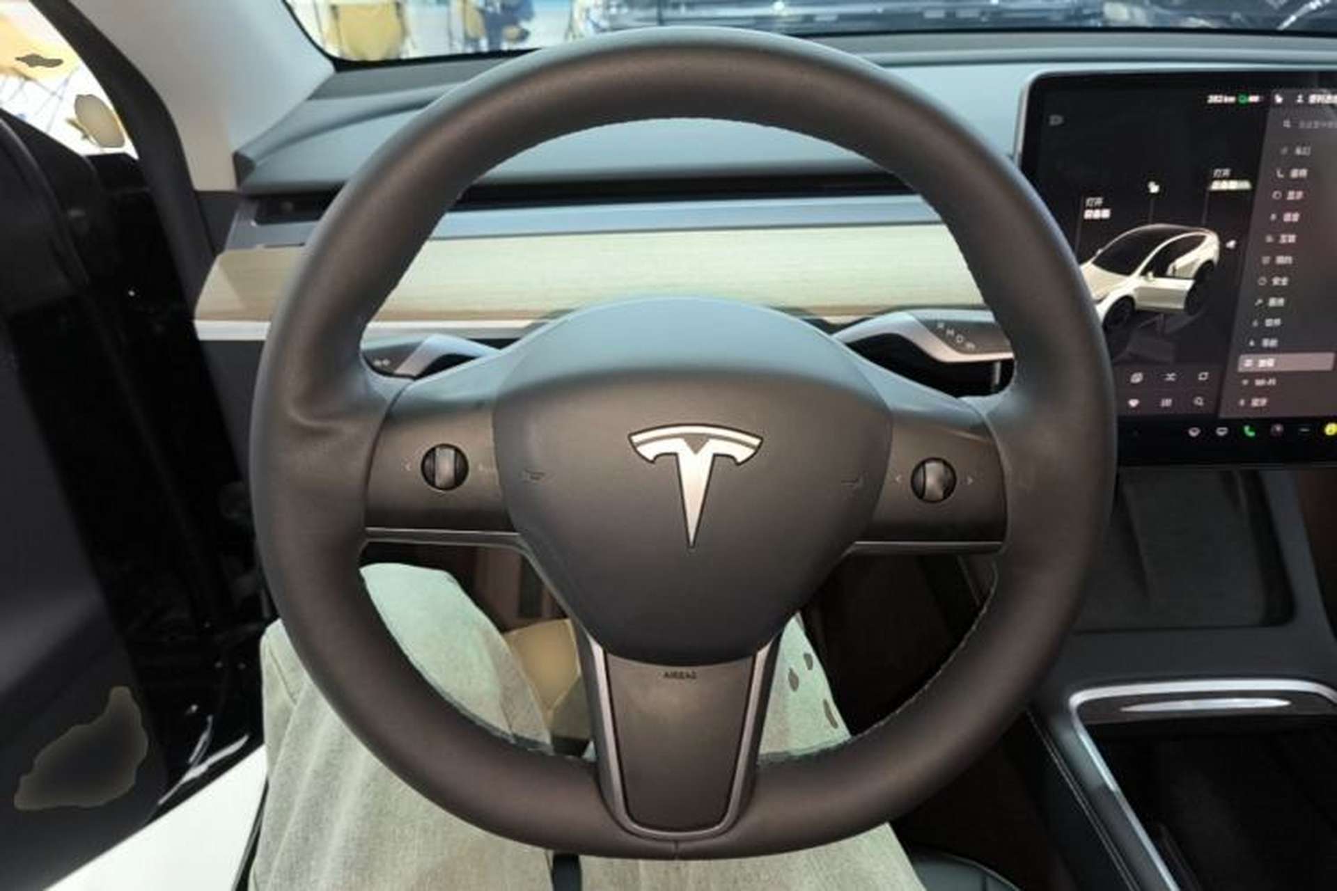 Used Tesla Model Y 2022 Revised Version Rear-Wheel Drive Steering Wheel