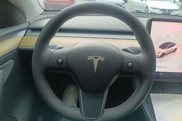 Used Tesla Model Y 2022 Revised Version Rear-Wheel Drive Steering Wheel