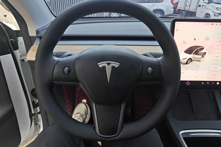 Used Tesla Model Y 2022 Revised Version Rear-Wheel Drive Steering Wheel