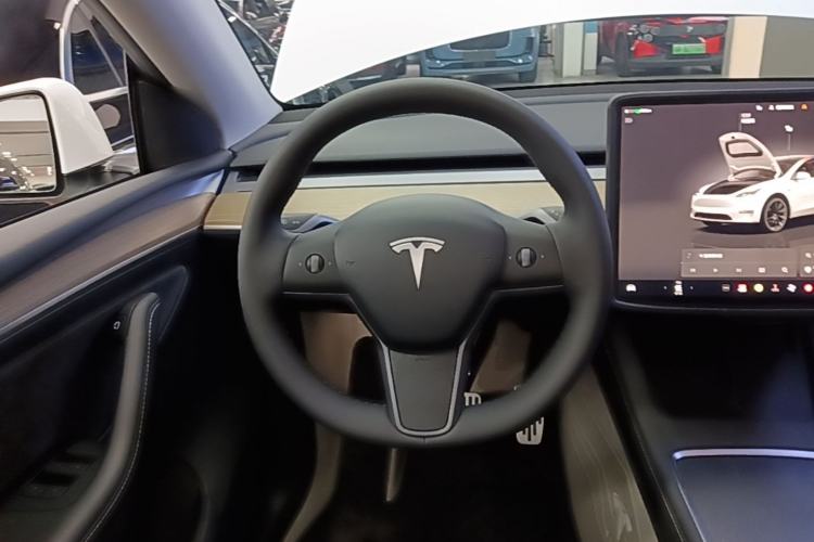 Used Tesla Model Y 2022 Revised Version Rear-Wheel Drive Steering Wheel