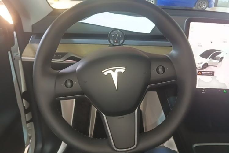 Used Tesla Model Y 2022 Revised Version Long-Range All-Wheel Drive Steering Wheel