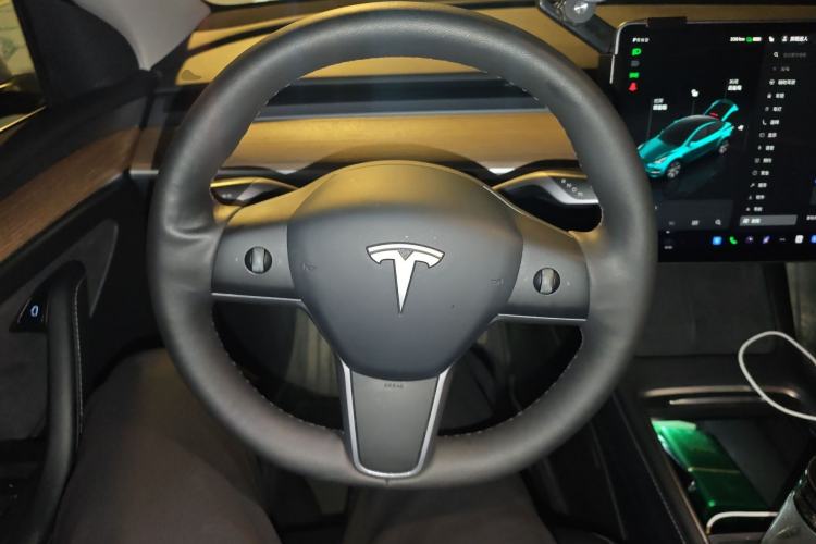 Used Tesla Model Y 2022 Revised Version Rear-Wheel Drive Steering Wheel