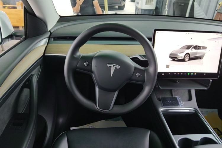Used Tesla Model Y 2022 Rear-Wheel-Drive Version Steering Wheel
