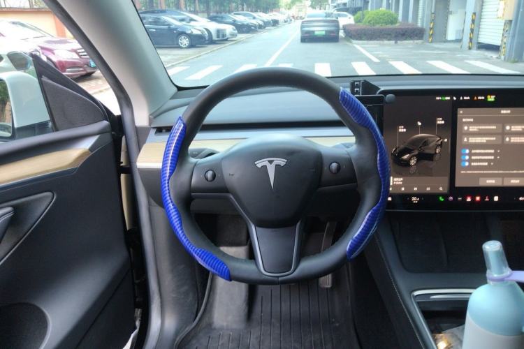 Used Tesla Model Y 2022 Revised Version Rear-Wheel Drive Steering Wheel
