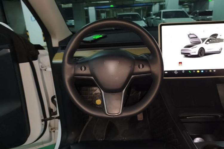 Used Tesla Model Y 2022 Revised Version Rear-Wheel Drive Steering Wheel
