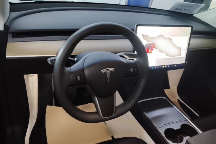 Used Tesla Model Y 2022 Revised Version Rear-Wheel Drive Steering Wheel
