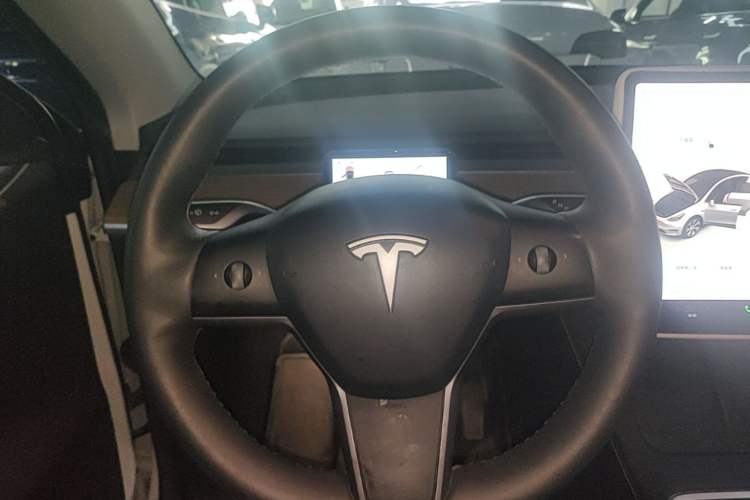 Used Tesla Model Y 2022 Revised Version Rear-Wheel Drive Steering Wheel