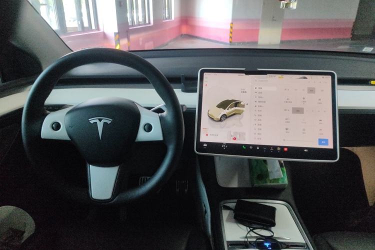 Used Tesla Model Y 2022 Rear-Wheel-Drive Version Steering Wheel