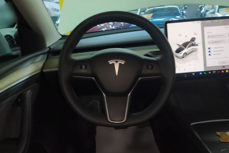 Used Tesla Model Y 2022 Revised Version Long-Range All-Wheel Drive Steering Wheel