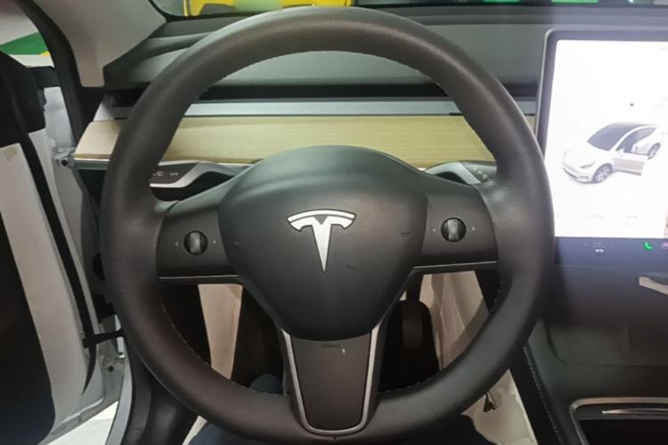 Used Tesla Model Y 2022 Revised Version Rear-Wheel Drive Steering Wheel