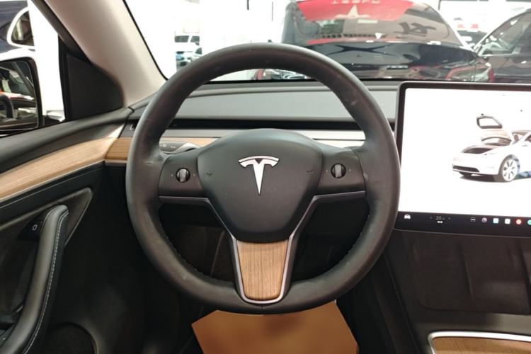 Used Tesla Model Y 2022 Rear-Wheel-Drive Version Steering Wheel