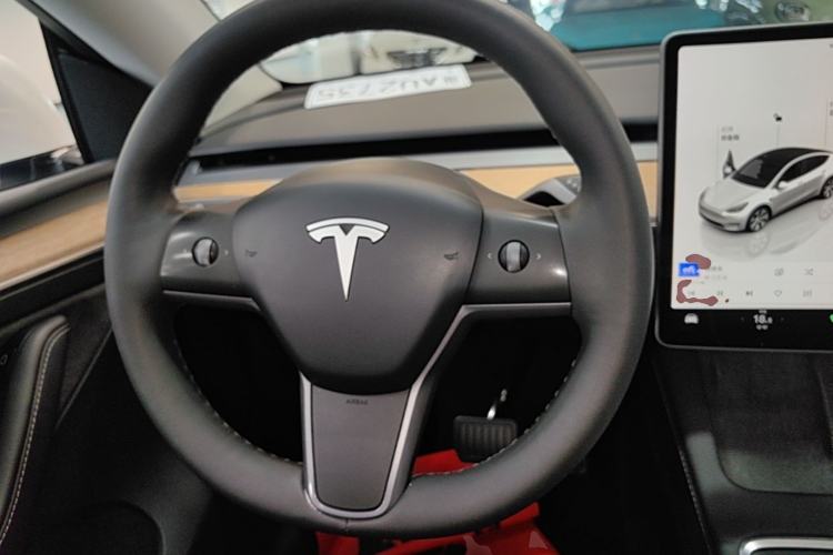 Used Tesla Model Y 2022 Rear-Wheel-Drive Version Steering Wheel