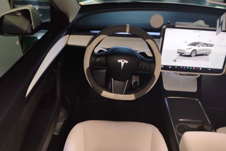Used Tesla Model Y 2022 Revised Version Rear-Wheel Drive Steering Wheel