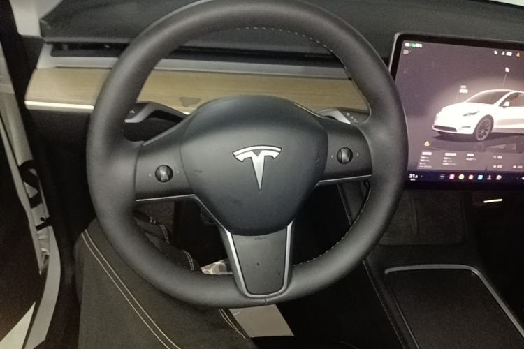 Used Tesla Model Y 2022 Revised Version Rear-Wheel Drive Steering Wheel