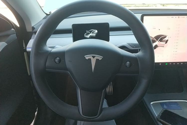 Used Tesla Model Y 2022 Performance High-Performance All-Wheel-Drive Version Steering Wheel