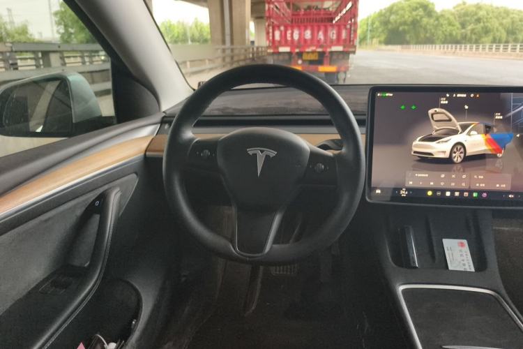 Used Tesla Model Y 2022 Revised Version Rear-Wheel Drive Steering Wheel