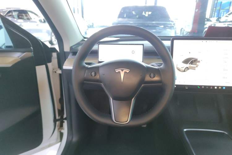 Used Tesla Model Y 2022 Revised Version Rear-Wheel Drive Steering Wheel