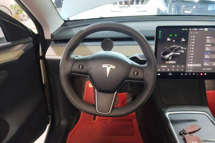 Used Tesla Model Y 2022 Revised Version Rear-Wheel Drive Steering Wheel