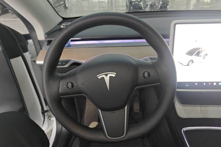 Used Tesla Model Y 2022 Revised Version Rear-Wheel Drive Steering Wheel