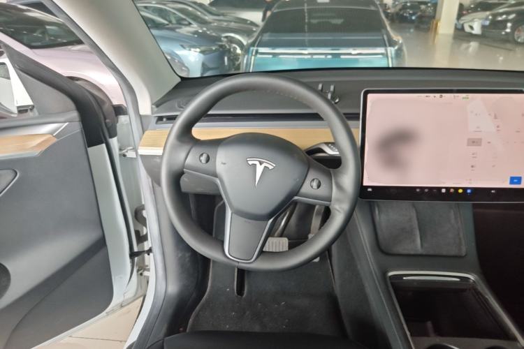 Used Tesla Model Y 2022 Rear-Wheel-Drive Version Steering Wheel
