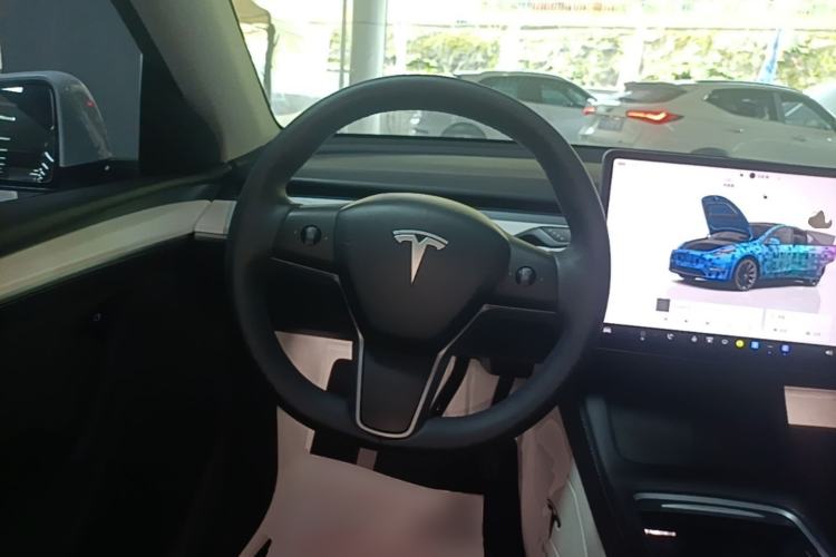 Used Tesla Model Y 2022 Rear-Wheel-Drive Version Steering Wheel