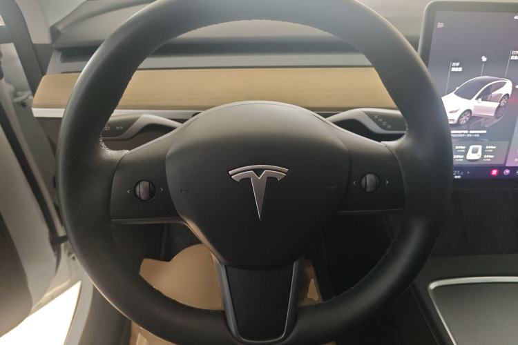 Used Tesla Model Y 2022 Revised Version Rear-Wheel Drive Steering Wheel