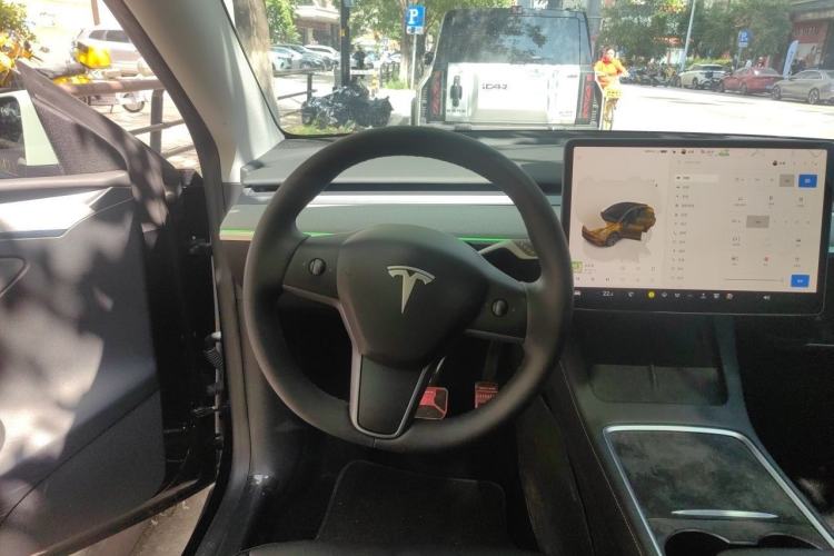 Used Tesla Model Y 2022 Revised Version Long-Range All-Wheel Drive Steering Wheel