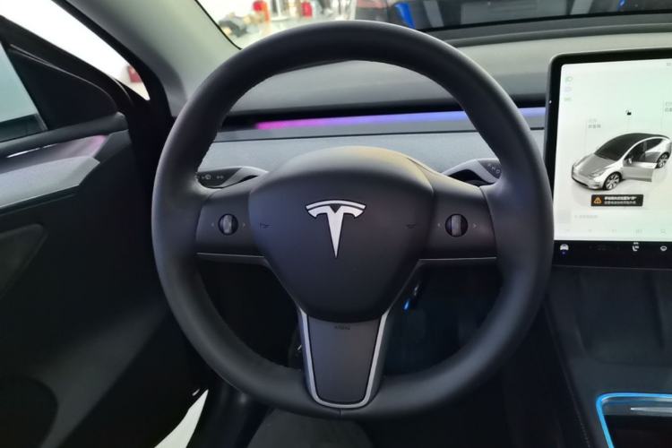 Used Tesla Model Y 2022 Revised Version Rear-Wheel Drive Steering Wheel