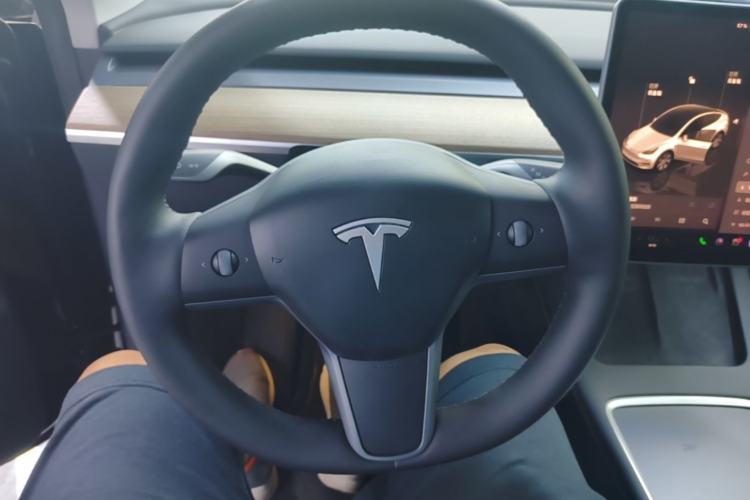 Used Tesla Model Y 2022 Revised Version Rear-Wheel Drive Steering Wheel