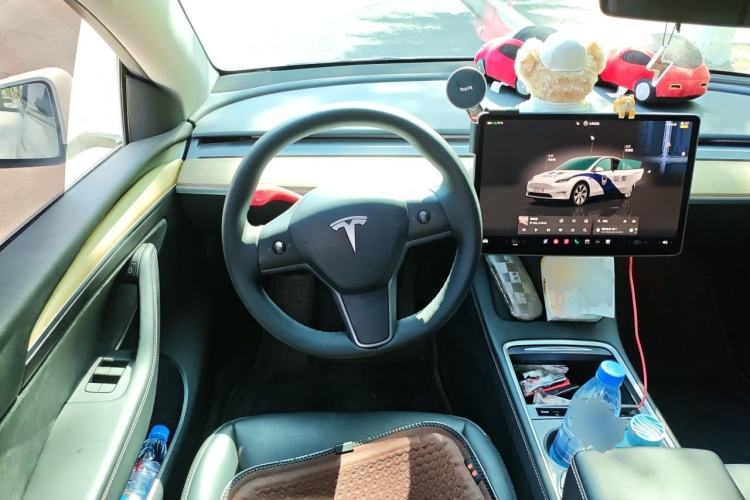Used Tesla Model Y 2022 Revised Version Rear-Wheel Drive Steering Wheel