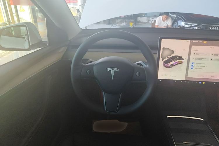 Used Tesla Model Y 2022 Rear-Wheel-Drive Version Steering Wheel