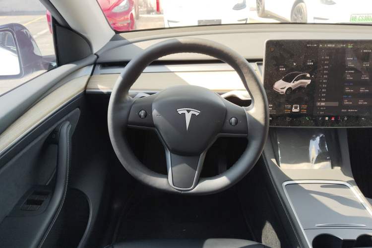 Used Tesla Model Y 2022 Revised Version Rear-Wheel Drive Steering Wheel