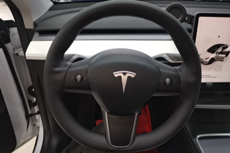 Used Tesla Model Y 2022 Revised Version Rear-Wheel Drive Steering Wheel