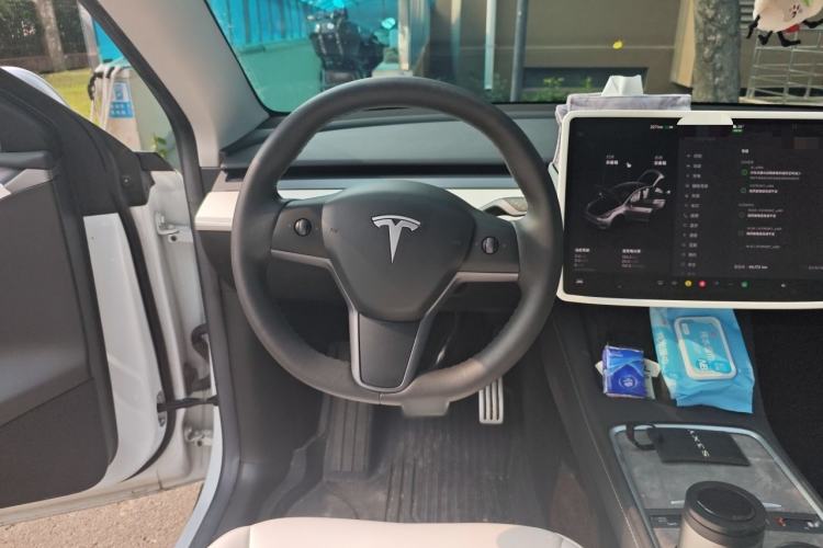 Used Tesla Model Y 2022 Performance High-Performance All-Wheel-Drive Version Steering Wheel