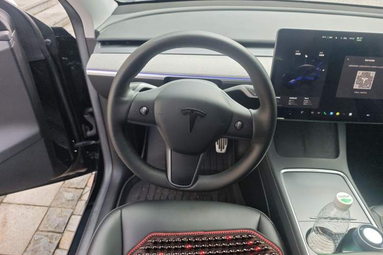 Used Tesla Model Y 2022 Revised Version Rear-Wheel Drive Steering Wheel
