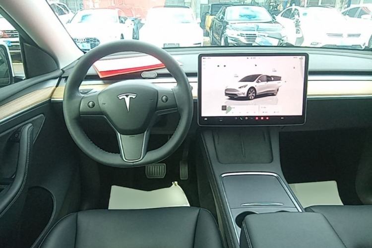 Used Tesla Model Y 2022 Revised Version Rear-Wheel Drive Steering Wheel