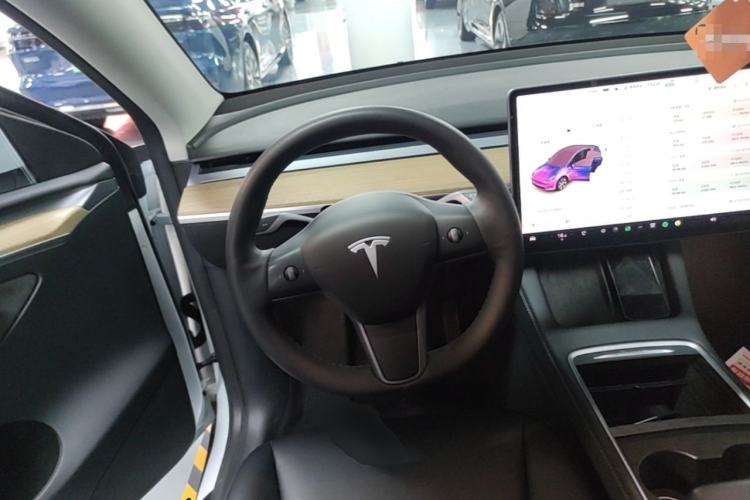 Used Tesla Model Y 2022 Revised Version Rear-Wheel Drive Steering Wheel