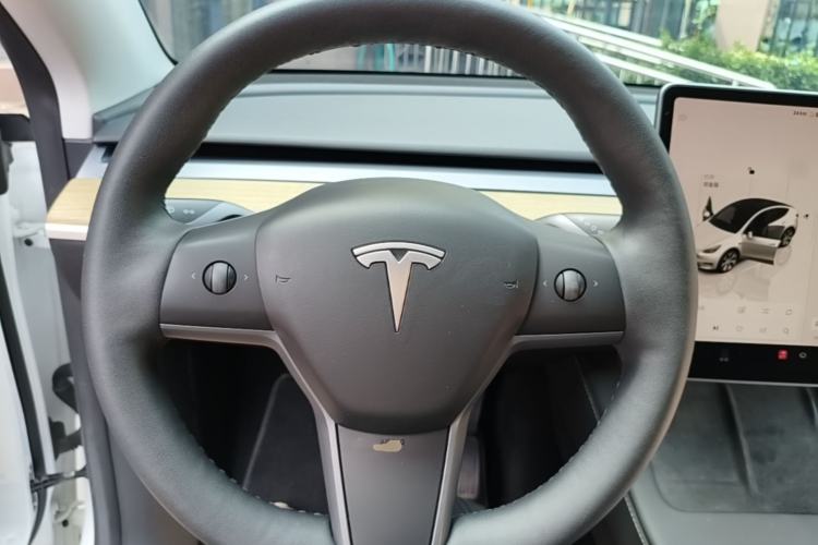 Used Tesla Model Y 2022 Revised Version Rear-Wheel Drive Steering Wheel